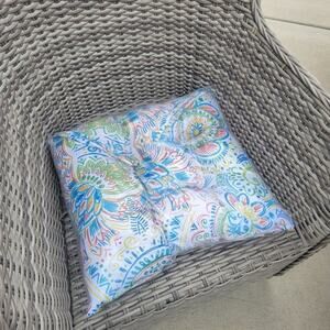 Set Of 2 Floral Outdoor Chair Cushions Tufted NEW 18x18